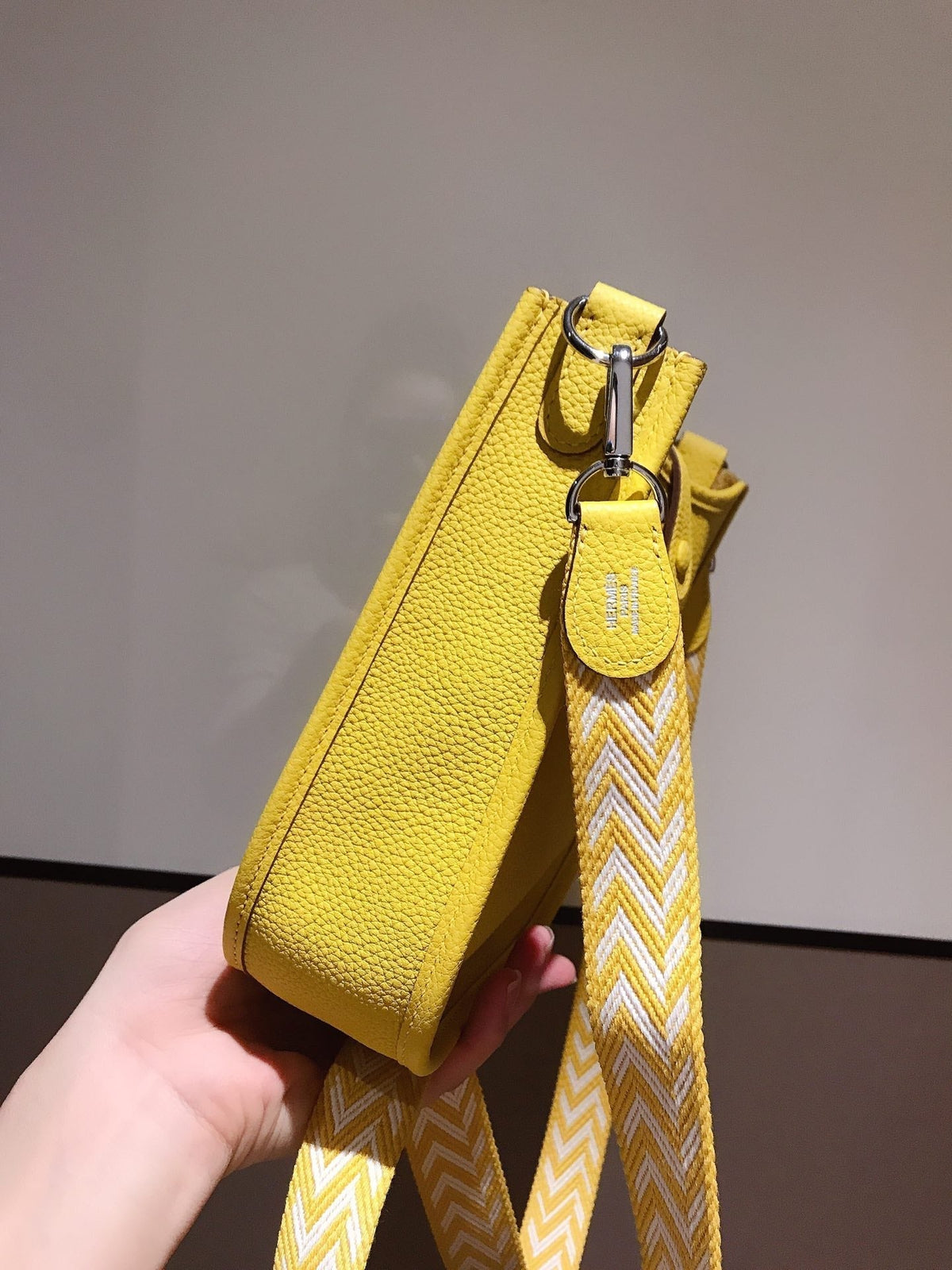 HM EVELYNE MINI 18 LEMON TOGO