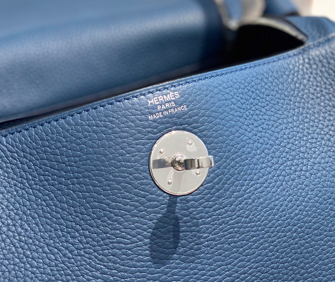 HM LINDY 30 BAG AZURE TAURILLON CLEMENCE LEATHER