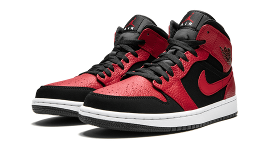 Air Jordan 1 Mid "Bred" 554724 054