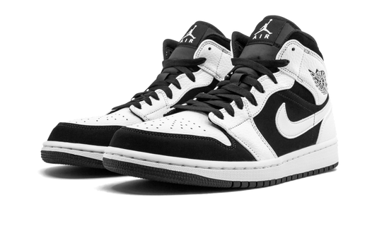 Air Jordan 1 Mid "Tuxedo" 554724 113