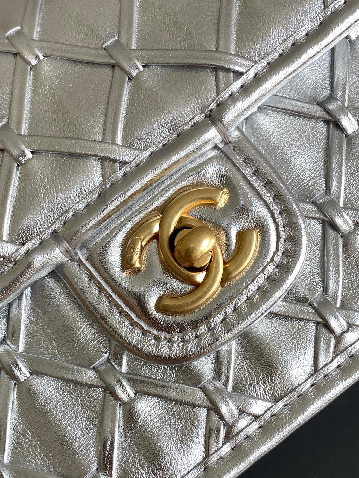 CC 25C Flap Bag 19cm Silver Metalic Quilted Lambskin
