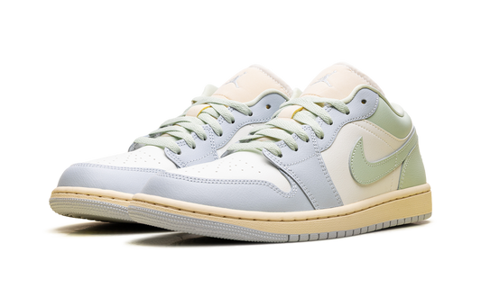 Air Jordan 1 Low WMNS "Sail Jade Aura" DC0774 108