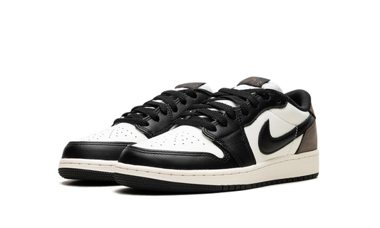 Air Jordan 1 Low OG GS "Mocha" CZ0858 102