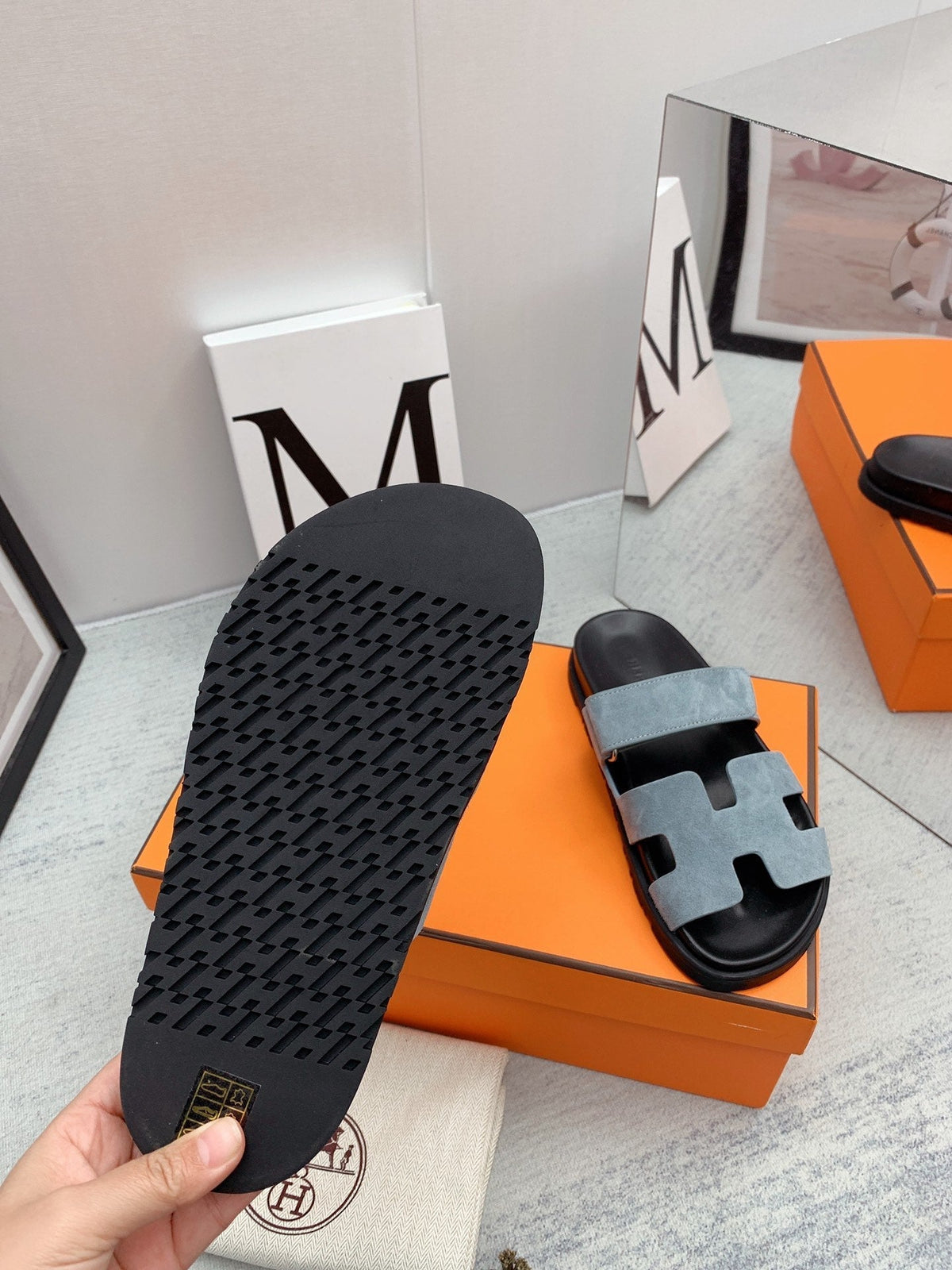 Chypre Sandal Black insole Light Blue lining