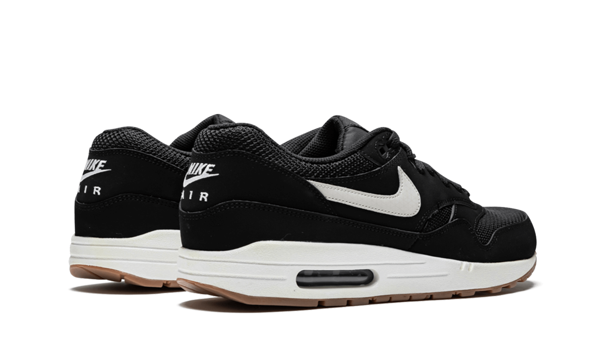 Air Max 1 Essential "Black" 537383 026