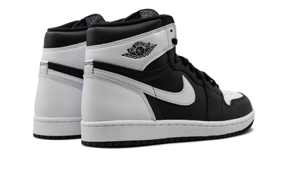 Air Jordan 1 Retro High OG "Reverse Panda" DZ5485 010