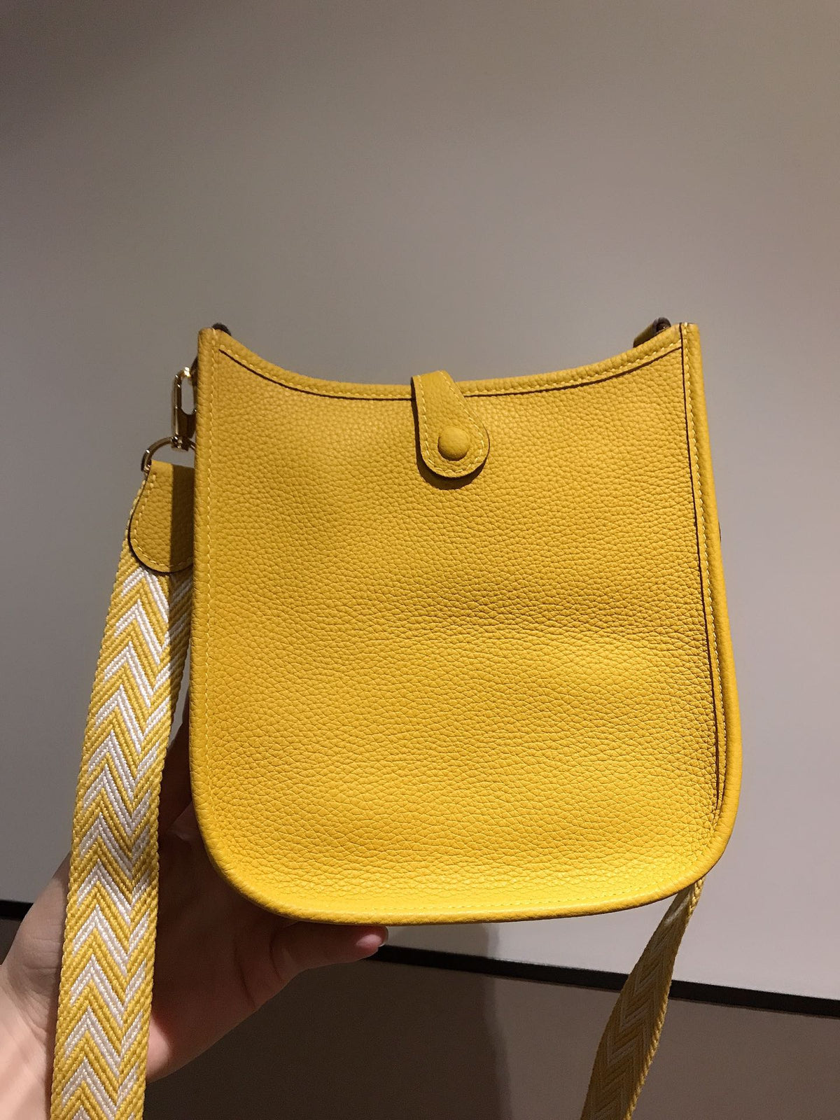 HM EVELYNE MINI 18 AMBER TOGO