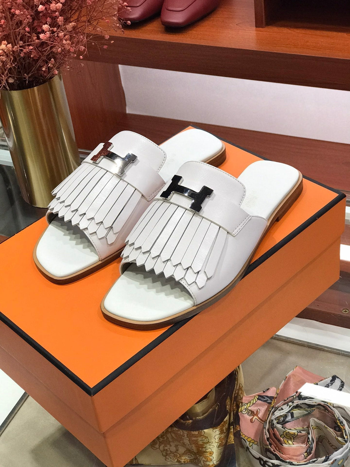 ROYAL SANDAL WHITE LAMBSKIN