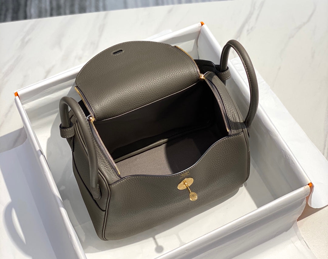 HM LINDY 26 BAG OLIVE TAURILLON CLEMENCE LEATHER