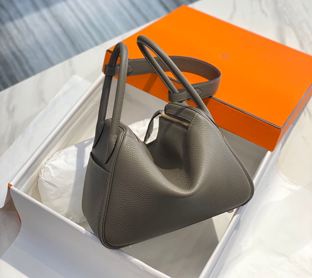 HM LINDY 30 BAG OLIVE TAURILLON CLEMENCE LEATHER