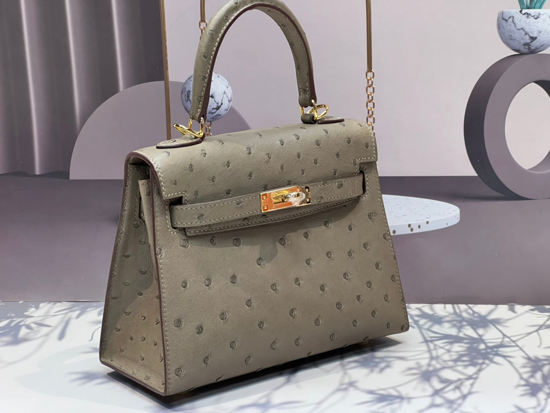 KELLY BAG 20 IN KHAKI BEIGE OSTRICH LEATHER WITH GOLD HARDWARE (MADE - TO - ODER)