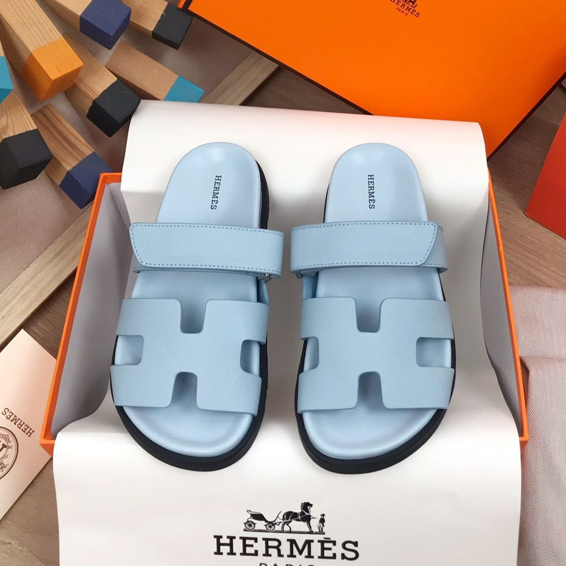 chypre sandal cloud blue calfskin