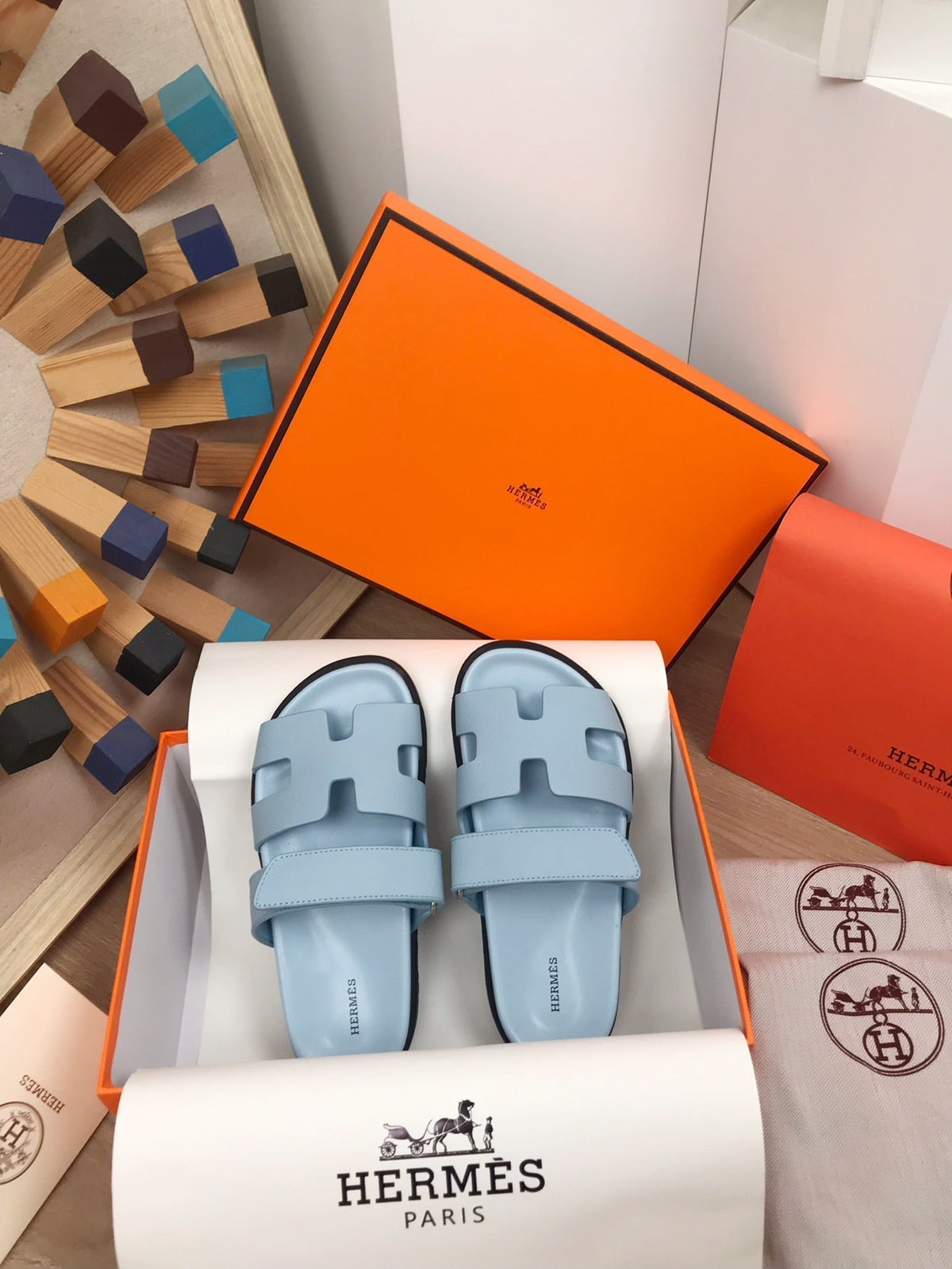 chypre sandal cloud blue calfskin
