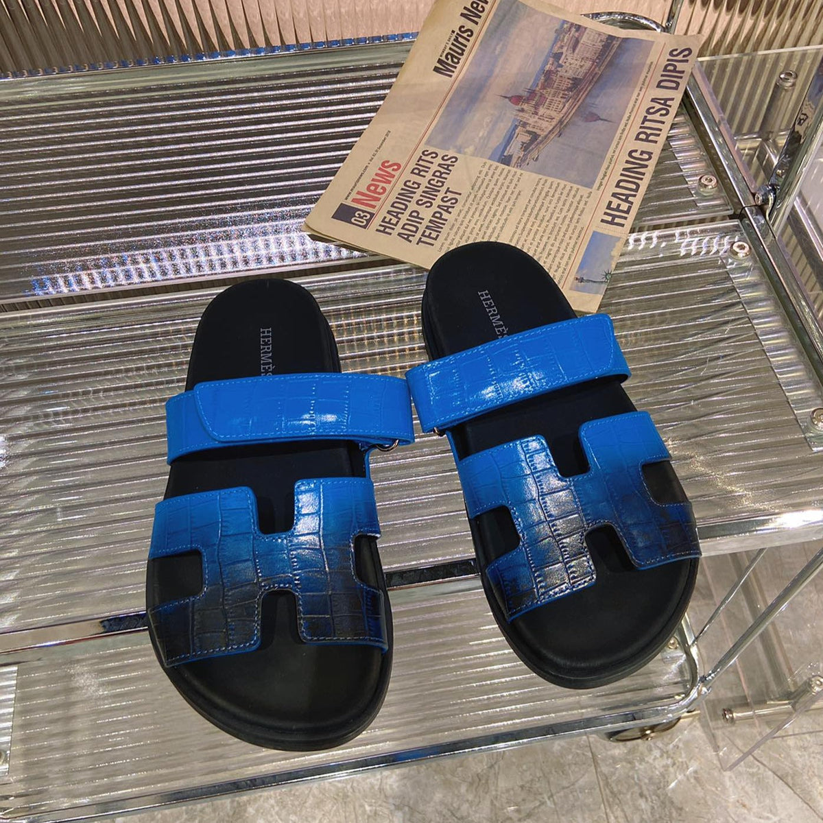 CHYPRE SANDAL OMBRE BLACK COBALT CALFSKIN