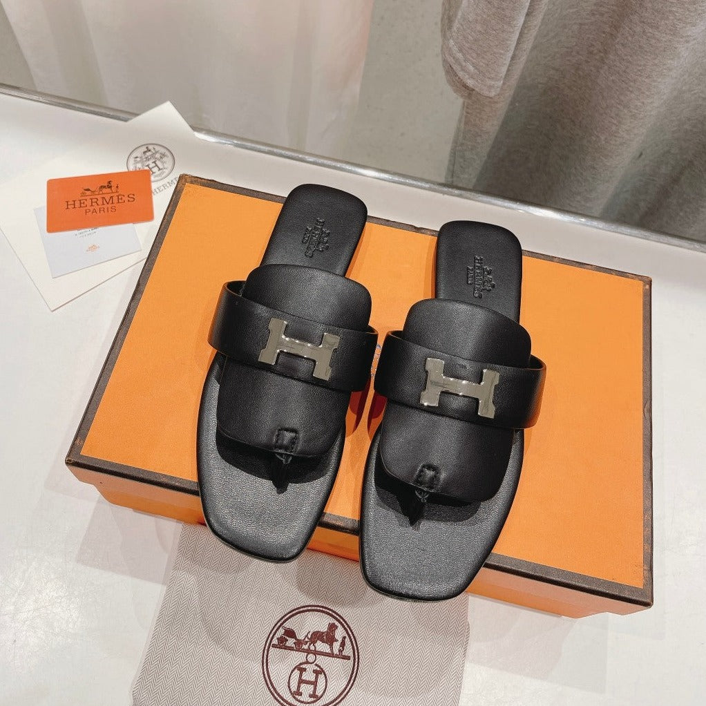 CLASSIC H BUCKLE SANDALS BLACK LAMBSKIN