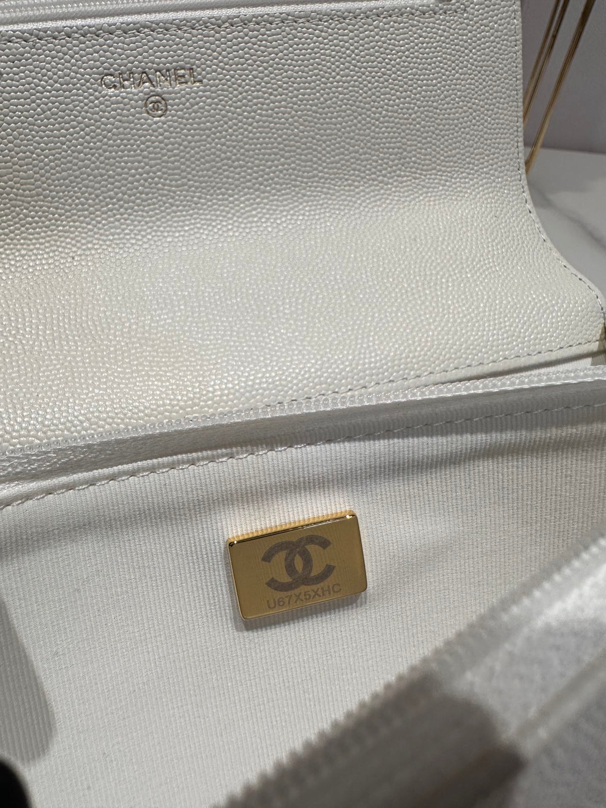 CC 24K Woc 19cm Cream Grained Calfskin Gold Hardware