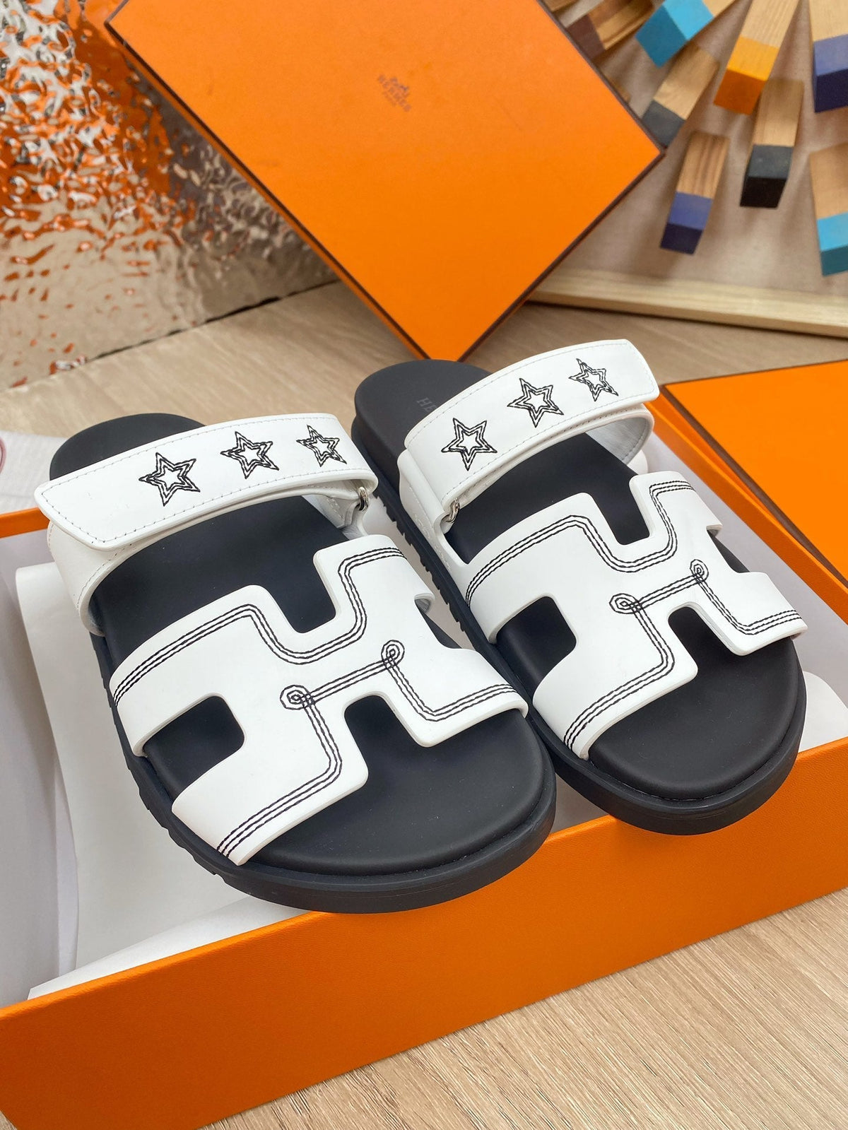 chypre sandal white black calfskin black thread embroidered