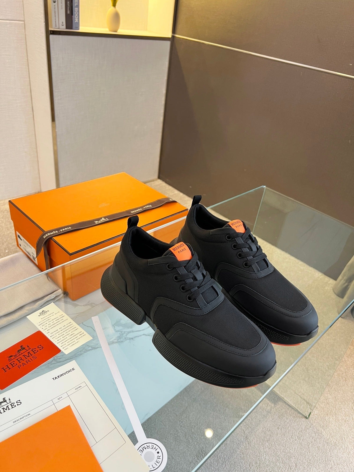 GIGA SNEAKER BLACK CALFSKIN