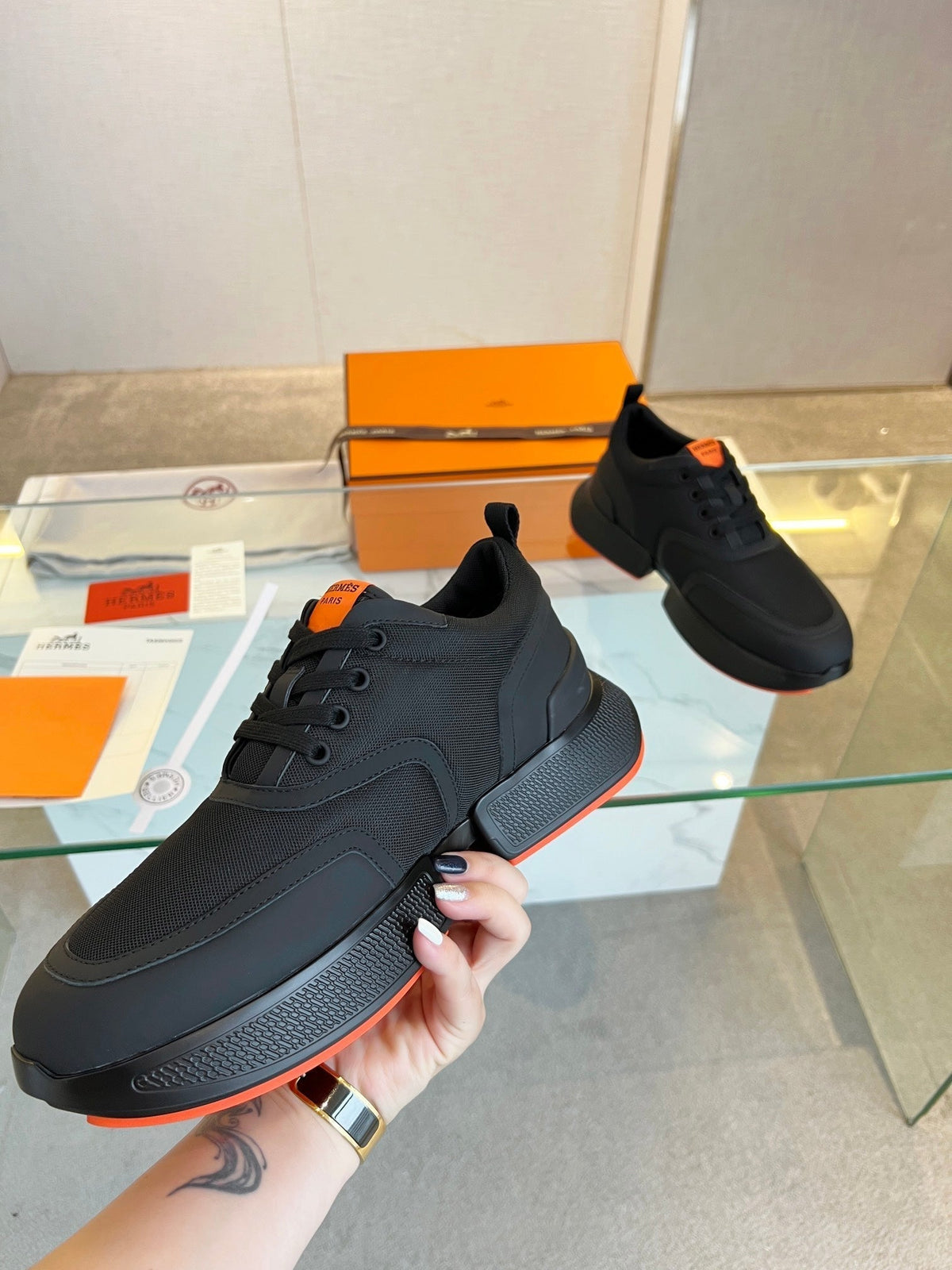 GIGA SNEAKER BLACK CALFSKIN
