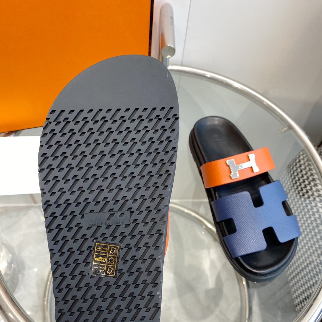 Chypre Sandal Charcoal Blue Leather