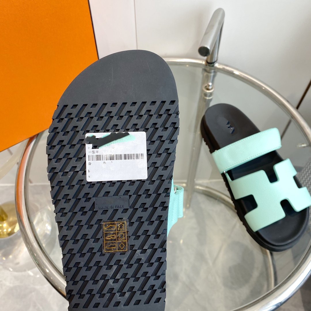 CHYPRE EPSOM Sandal Light Tiffany Leather