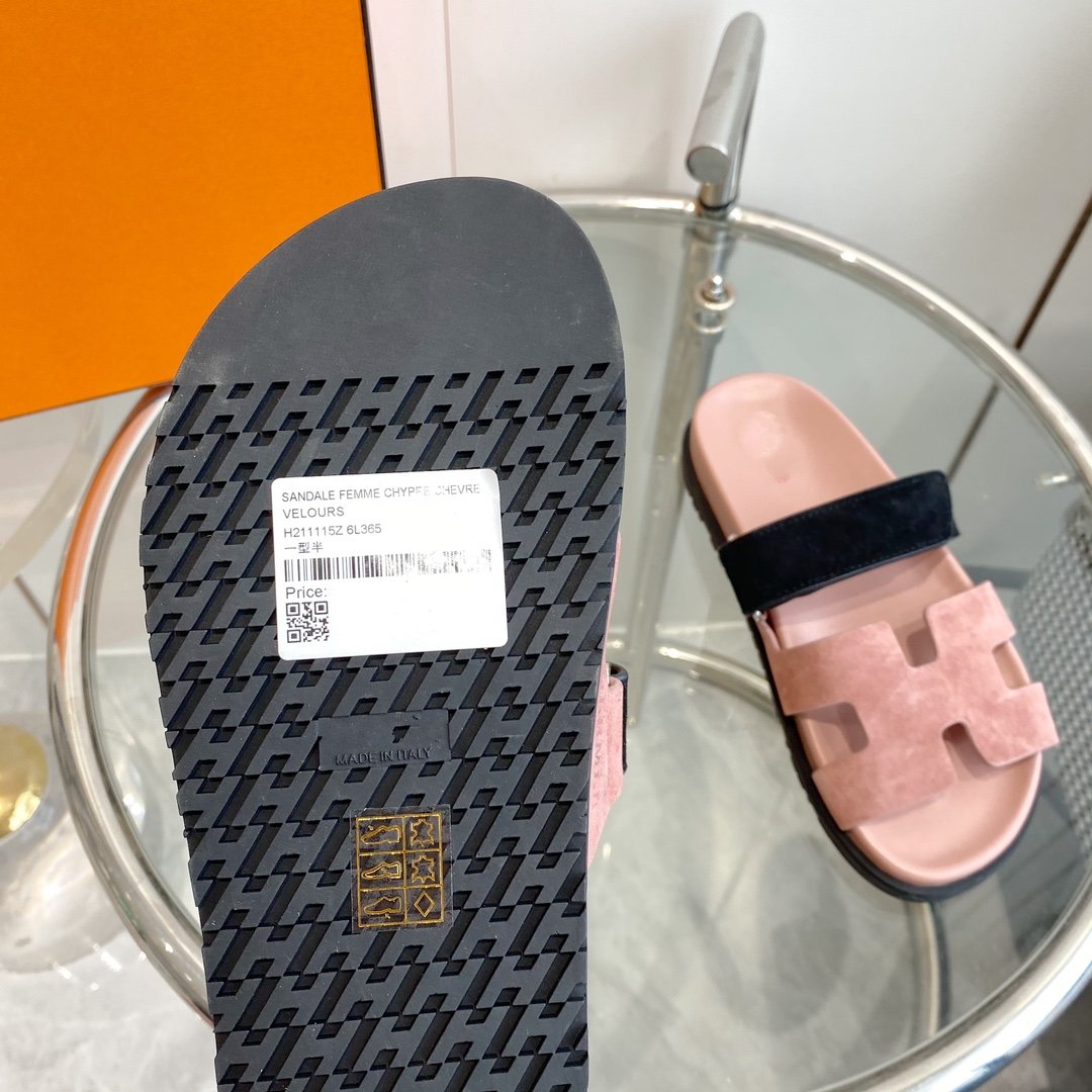 Chypre Sandal Suede Pink Chapas / Black