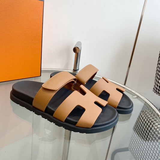 Chypre Sandal Brown Mastic Calfskin Leather