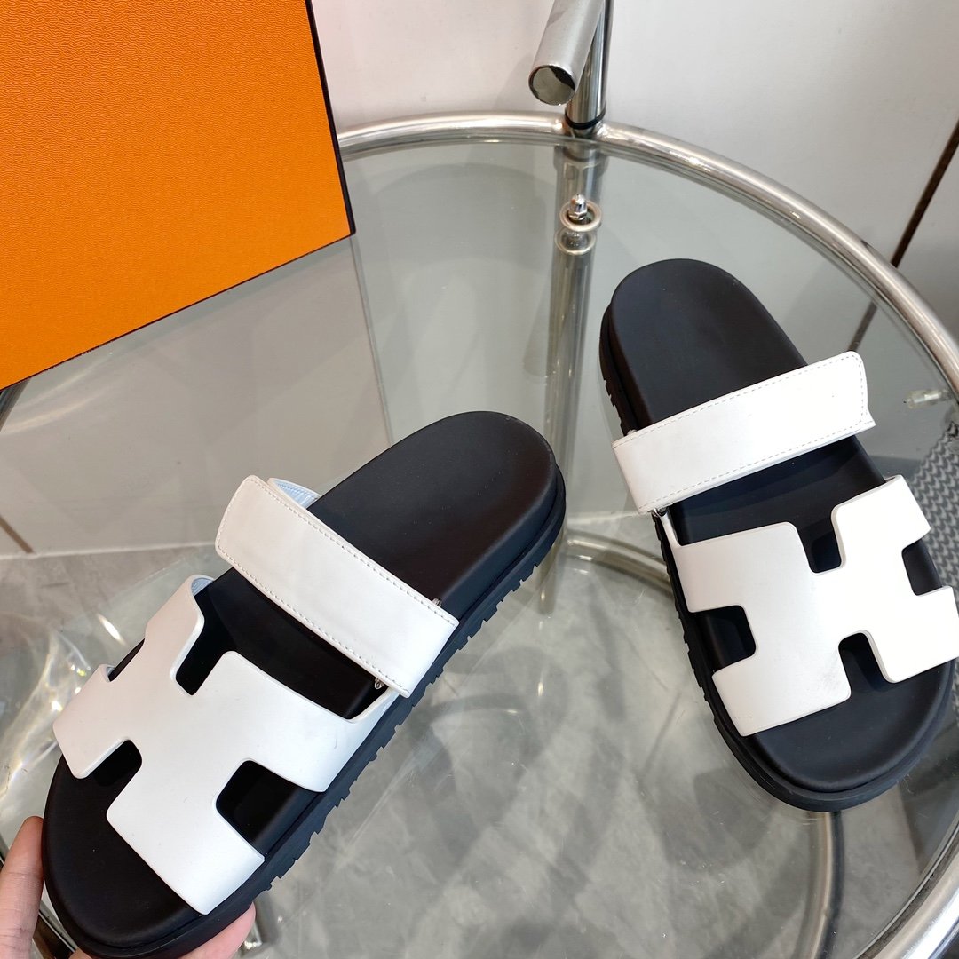 Chypre Sandal White Mastic Calfskin Leather
