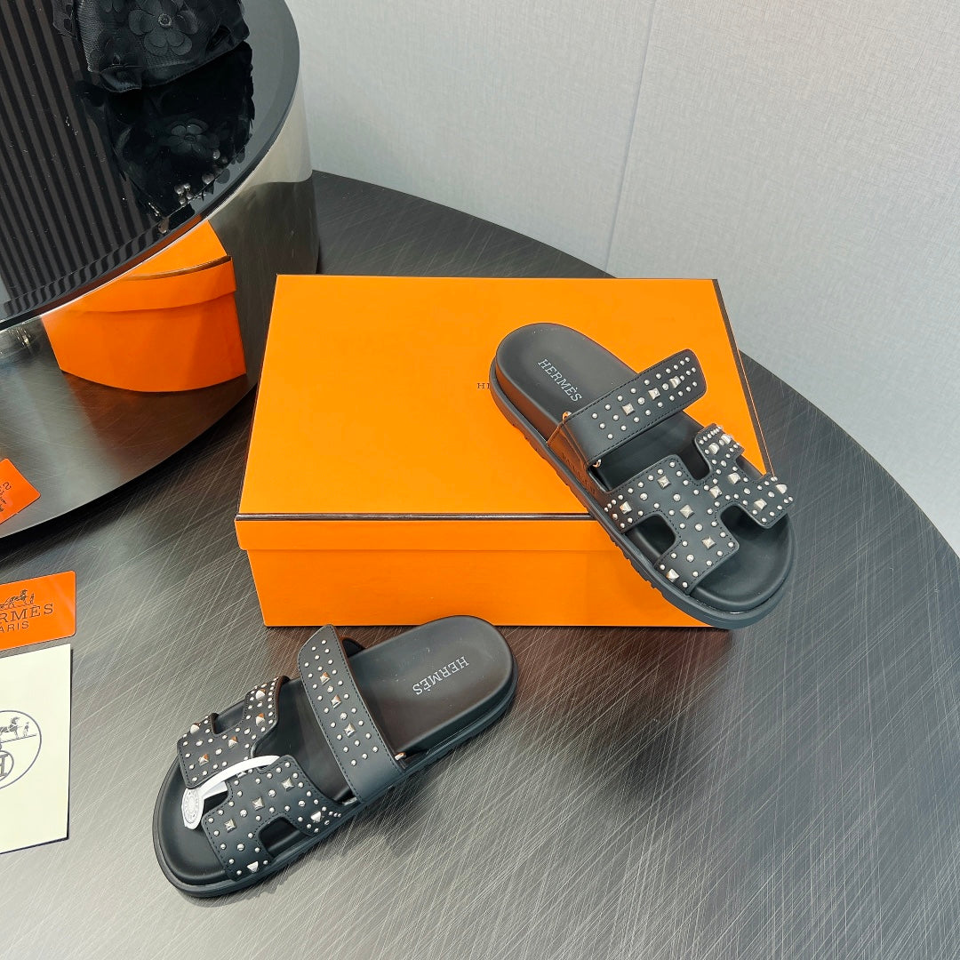 CHYPRE SANDAL BLACK CALFSKIN SPECIAL