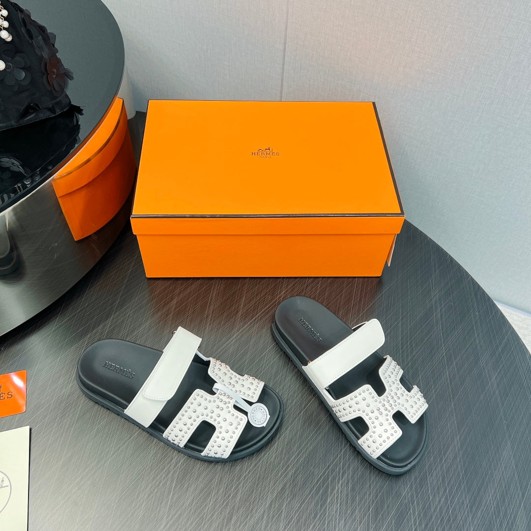 CHYPRE SANDAL WHITE MIX BLACK CALFSKIN STYLIZED