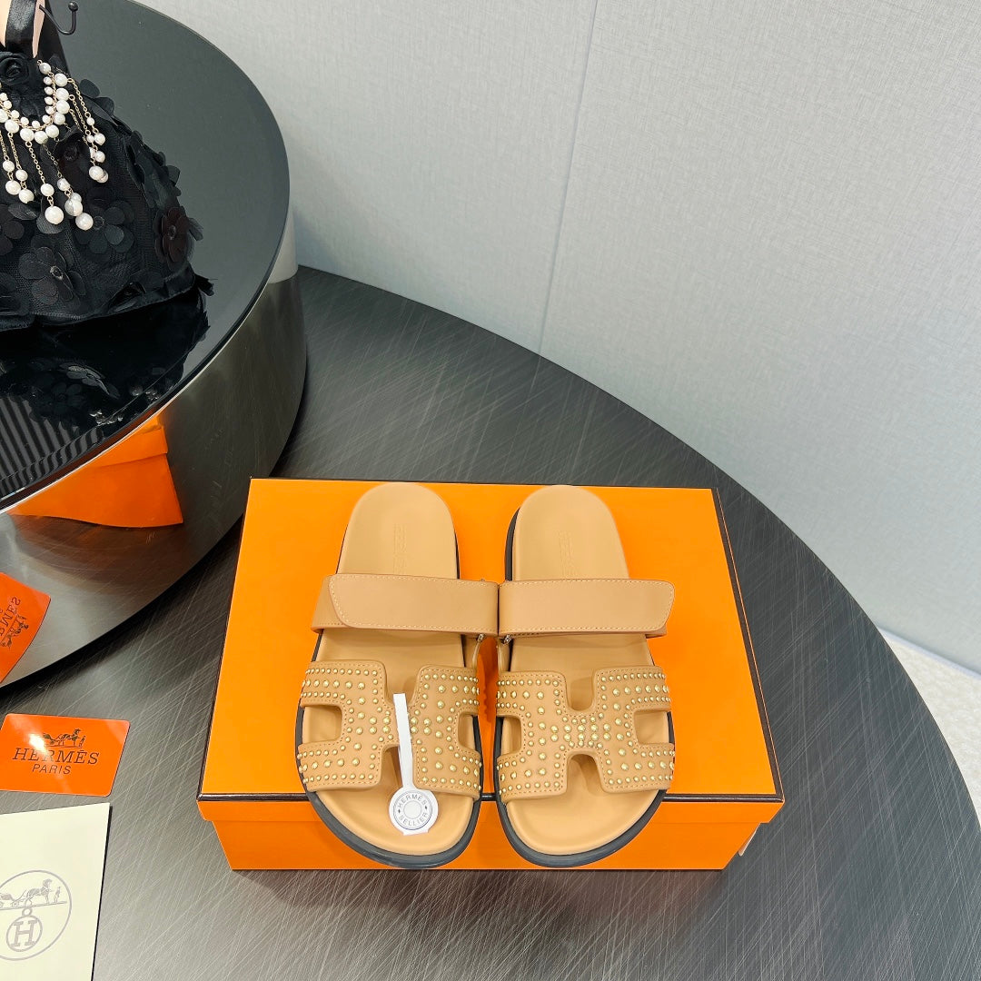 CHYPRE SANDAL LIGHT ORANGE CALFSKIN STYLIZED