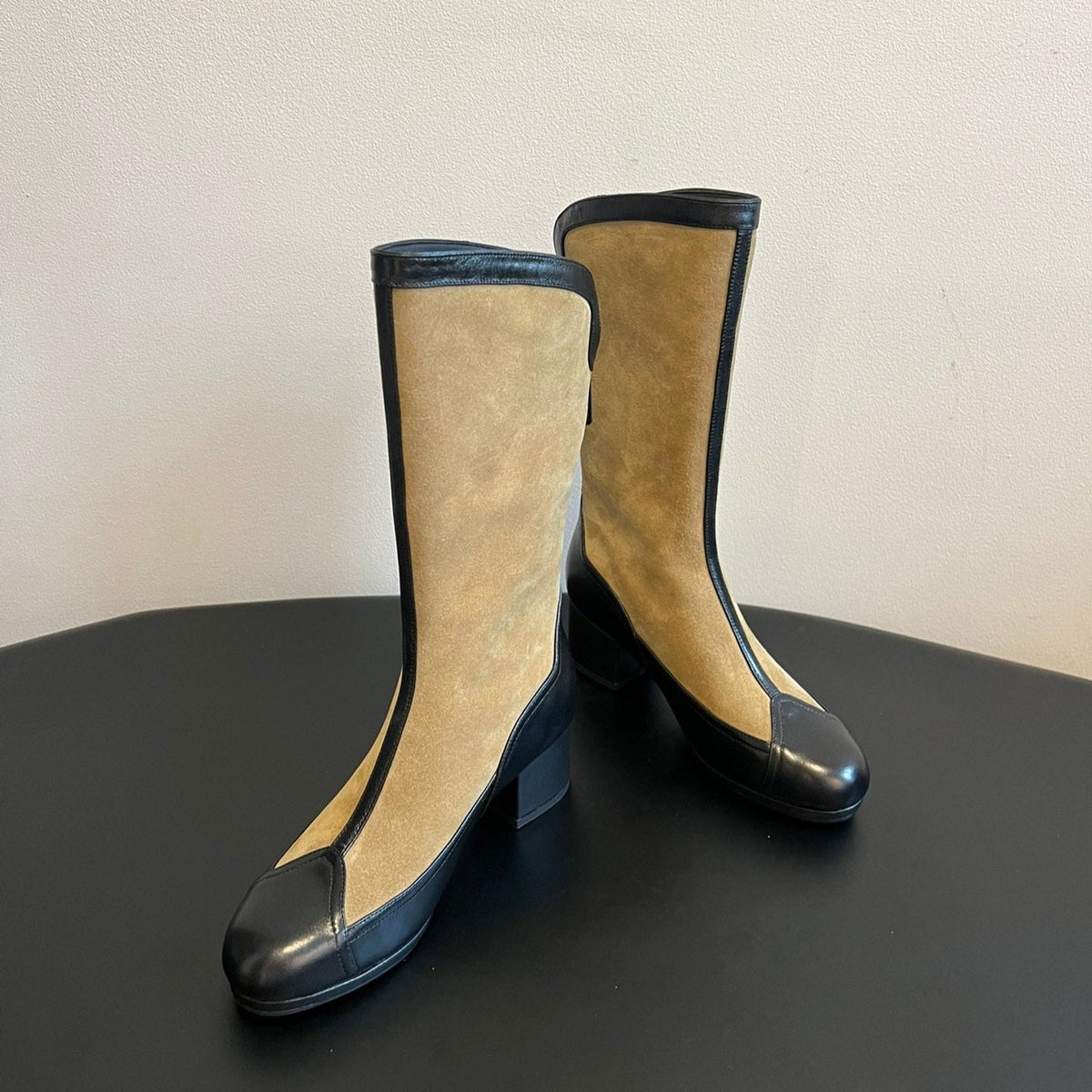 CC 25 Martin Boot Beige Suede Sheepskin 408609