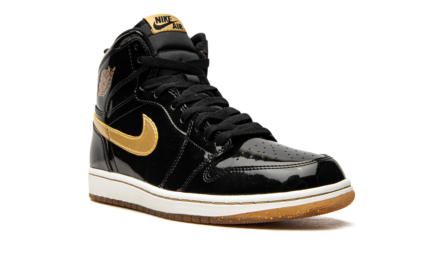 Air Jordan 1 Retro High OG "Black/Metallic Gold" 555088 019