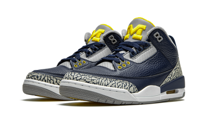 Air Jordan 3 Retro PE "Michigan" AJ3 820064