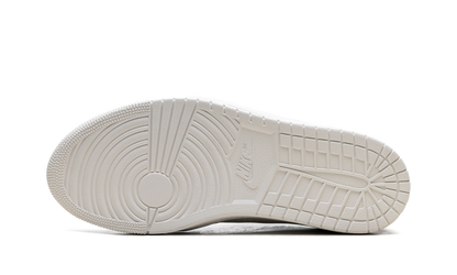 Air Jordan 1 Retro Low WMNS "ATMOSPHERE GREY" AV3918-005
