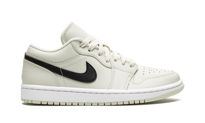 AIR JORDAN 1 LO WMNS "Coconut Milk" DC0774 121