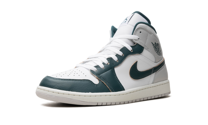 Air Jordan 1 Mid "Oxidized Green" FQ7720 103