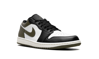 Air Jordan 1 Low "Black Toe Medium Olive" 553558 092