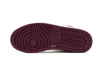 Air Jordan 1 Retro High OG "Bordeaux" 555088 611