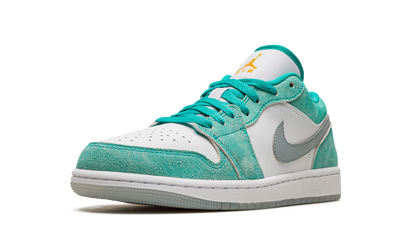 Air Jordan 1 Low SE "New Emerald" DN3705 301