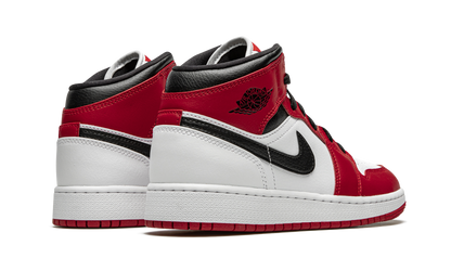Air Jordan 1 Mid GS "Chicago 2020" 554725 173