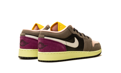 Air Jordan 1 Low GS "Tokyo Bio Hack" HQ2021 005