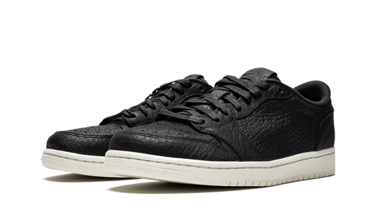Air Jordan 1 Low Swooshless "Black" 848775 005