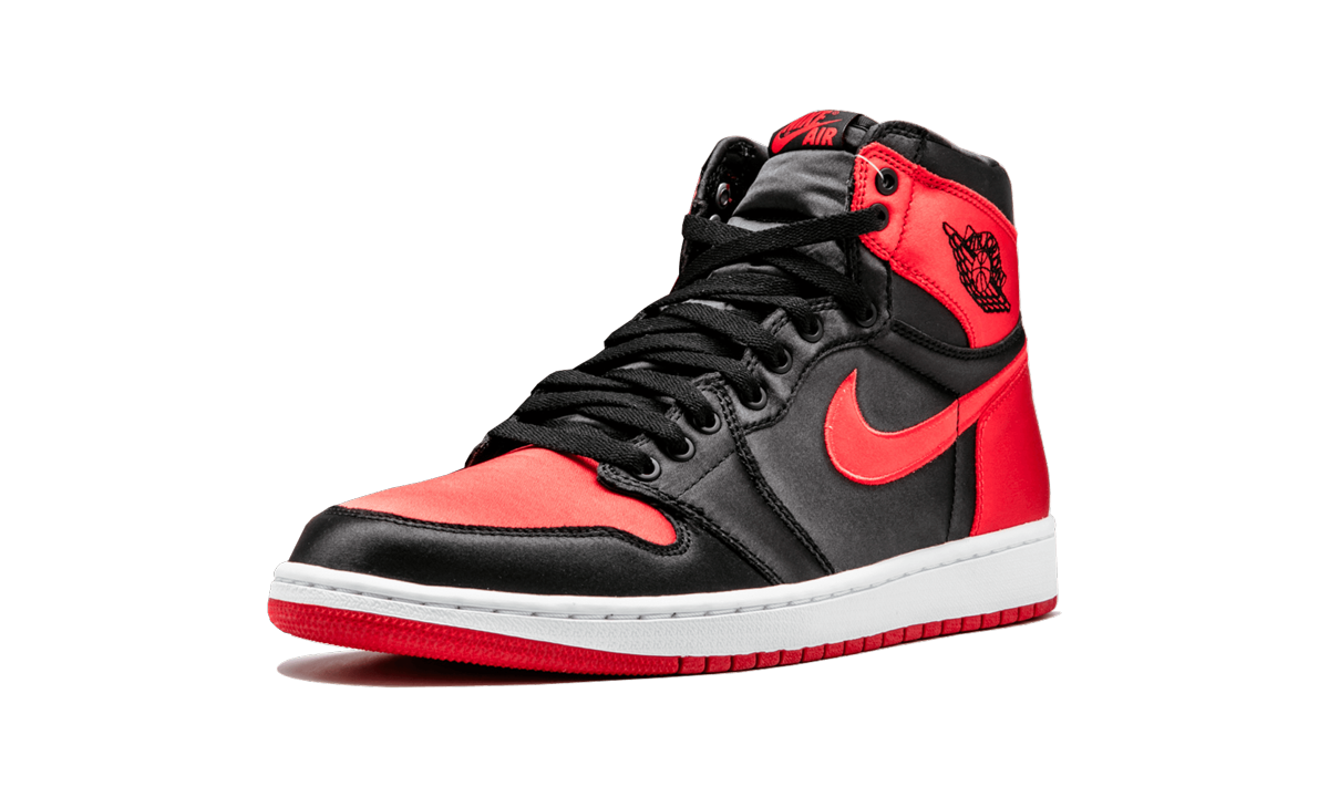 Air Jordan 1 Retro High OG SE "Satin Banned" 917359 001