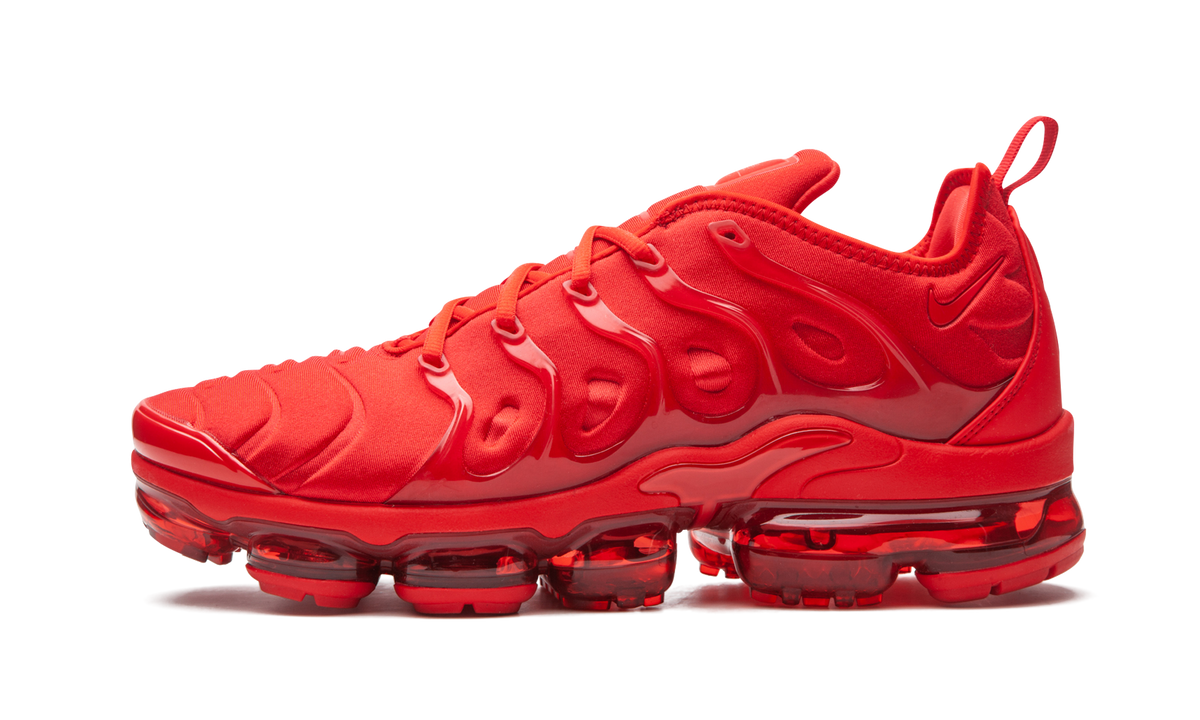 Air VaporMax Plus "TRIPLE RED" CW6973 600