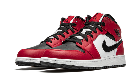 Air Jordan 1 Mid GS "Chicago Black Toe" 554725 069