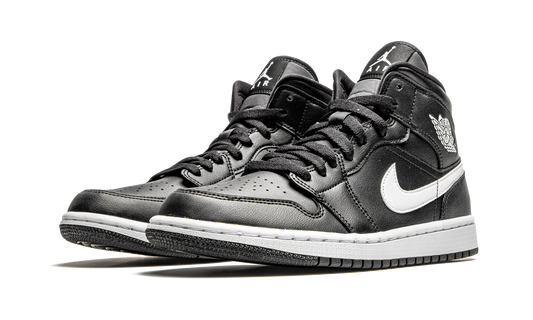 AIR JORDAN 1 MID WMNS "Black / White" BQ6472 011