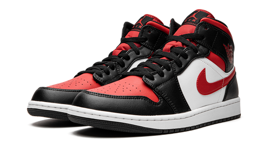 Air Jordan 1 Mid "Bred Toe" 554724 079