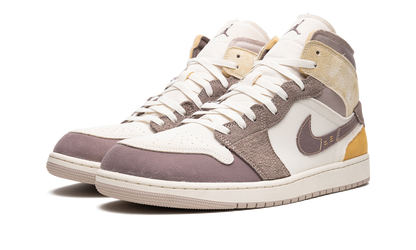 Air Jordan 1 Mid SE Craft "Taupe Haze" DM9652 102