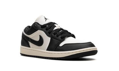 Air Jordan 1 Low WMNS "Vintage Panda" FB9893 101